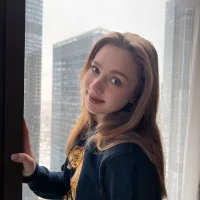 Emily_Hils's Profile Pic