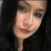 AnitaLowq's Profile Pic