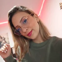 violeta_croft's Profile Pic