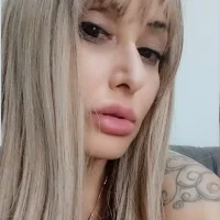 anajulia10's Avatar Photo