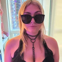 bimbo666bambi's Avatar Pic