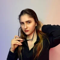 LynBiglow's Profile Pic