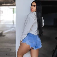 Camila_Vega22's Avatar Pic