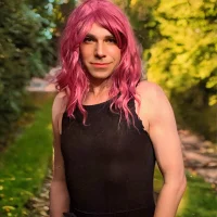 LauraLuiscz's Avatar Photo