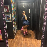 Tishacurve_'s Profile Pic