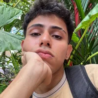 Ảnh Đại Diện Lucas_West_