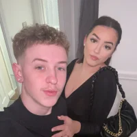 shelovesc এর প্রোফাইল ছবি