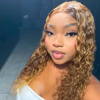 Scarlet_blakee