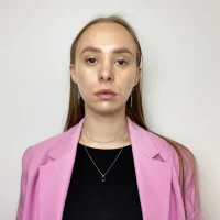 CindyAndr's Profile Pic
