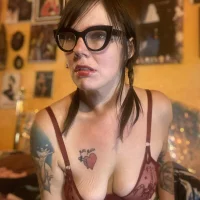 pinkmoonboots's Profile Pic