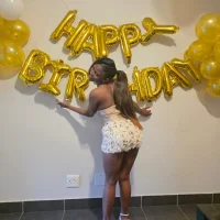 Petitebunnybabe's Avatar Pic