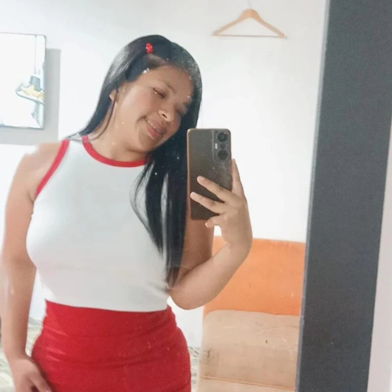 Estefi33 profile photo