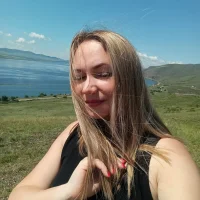 Liza_fera54's Profile Pic