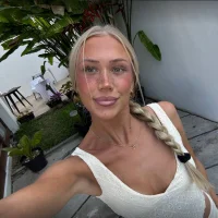 livsslife Adlı Modelin Avatarı