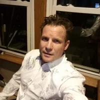 BallsDeepInHer5 오프라인 채팅방