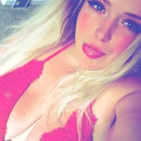 CurvyRoxi28s profilbillede