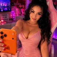 AnneM