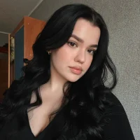 صورة الملف الشخصي لـ Millie_Young
