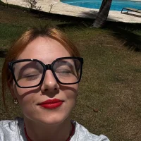 ViktoriaSilk's Avatar Pic