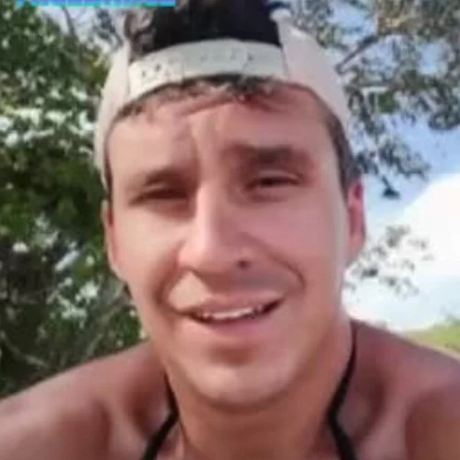 paulyshore699 profile photo