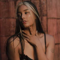 Alice_clark_ - Profil Fotoğrafı