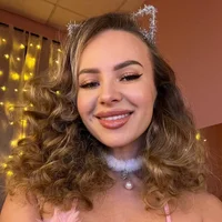 Hloya_Mei's Avatar Pic