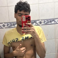 Castro2203's Profile Pic