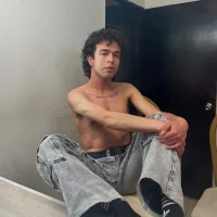 Derek24_'s Profile Pic