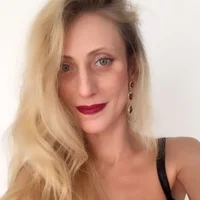 MissCorai's Profile Pic