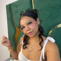 Chloe_ht