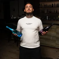 rrobertt's Avatar Pic
