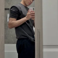 strawberryboy00's Profile Pic