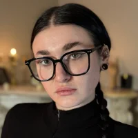 Gambar Avatar Chloe__Hilton