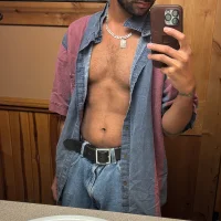 greenraincoat's Profile Pic