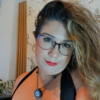 MontserratMarie's Avatar Pic