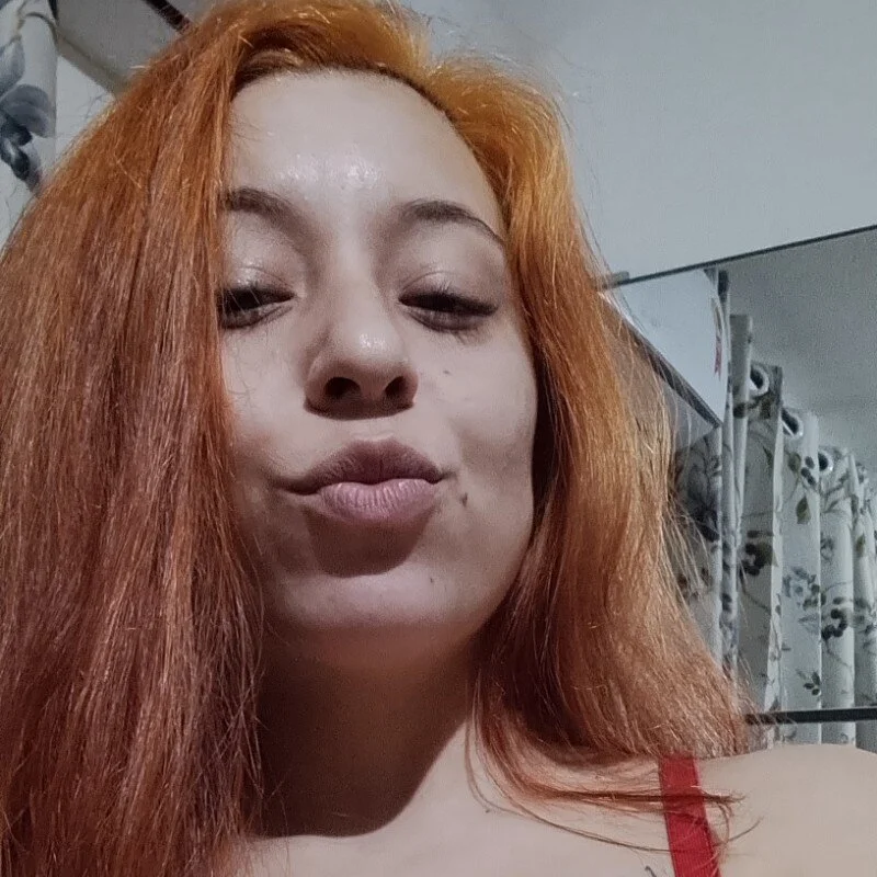 cris048 Stripchat profile image
