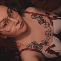 Julia424's Profile Pic