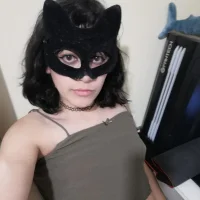 FoxyCarmesi's Profile Pic