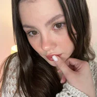 curly__lina's Avatar Pic