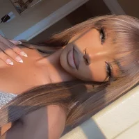 niviawolfe's Profile Pic