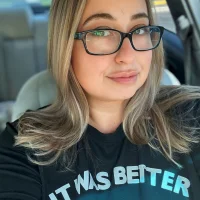 CrissyCream's Profile Pic