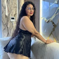 MiaMaturee Adlı Modelin Avatarı