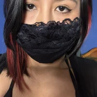 Little_Bee43's Profile Pic