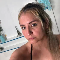 carol_hot_hard