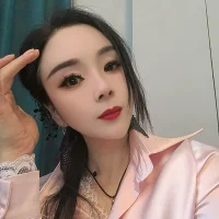 linlin-888's Profile Pic