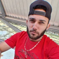 uzein's Profile Pic