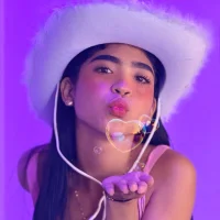 Jully_dreams Φωτ, Προφίλ