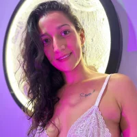 Alana_leno's Profile Pic