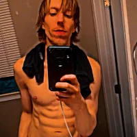 cyleroses's Profile Pic