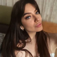 Emily_Bloom_119
